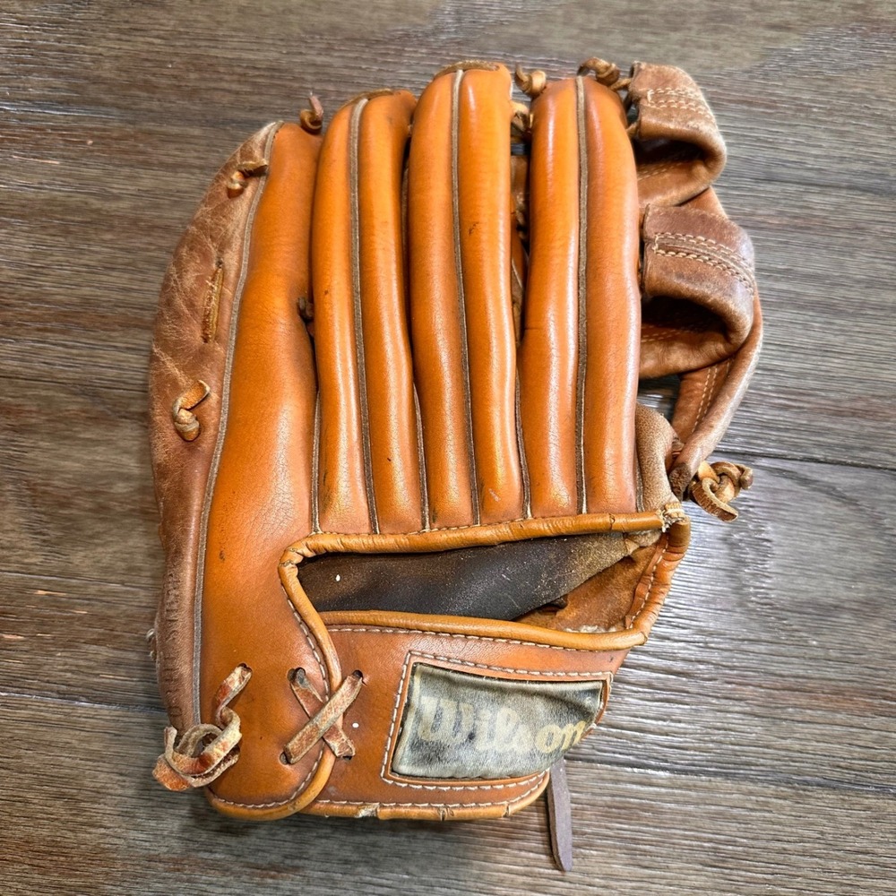 Wilson A2604 Fieldmaster‎ Baseball Glove Junior Youth Leather Grip Tite  11" RHT